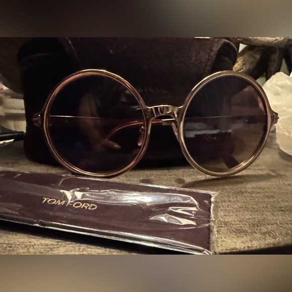 New Tom Ford Sunglasses FT0572/S 28G 57 Frame Rose Gold with Brown Lenses